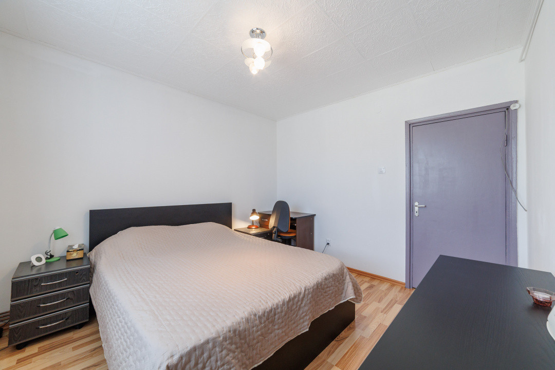 Apartament 2 camere, etaj 3, zona Traian