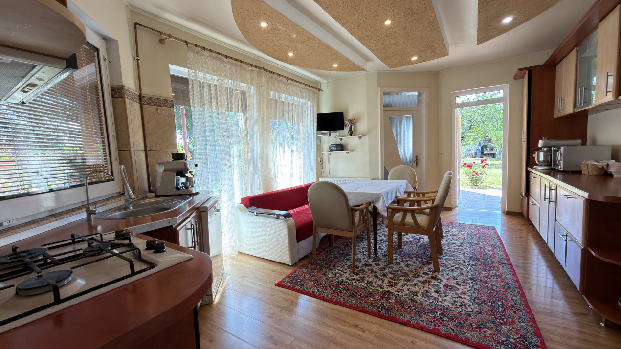 Casa Visurilor /4 camere-163 mp / Teren-1036 mp / B-dul 25 Octombrie - Carei
