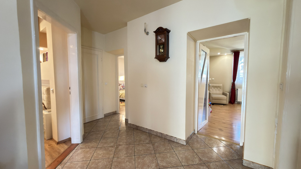 Casa Visurilor /4 camere-163 mp / Teren-1036 mp / B-dul 25 Octombrie - Carei
